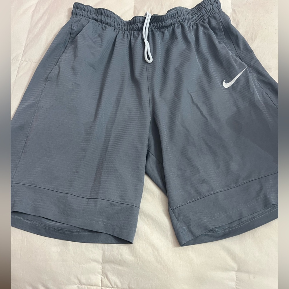 Nike XL gym short